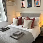 The Dozy Deer (adults Only) 3* Windermere