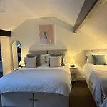 The Dozy Deer (adults Only) Konukevi 3*