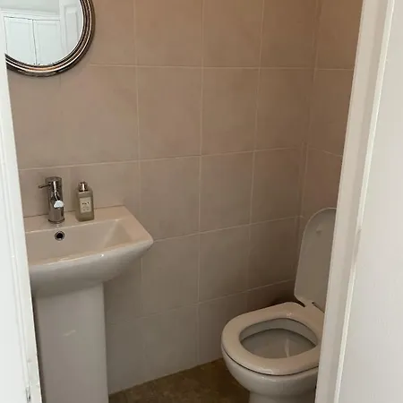 The Dozy Deer (adults Only) Windermere