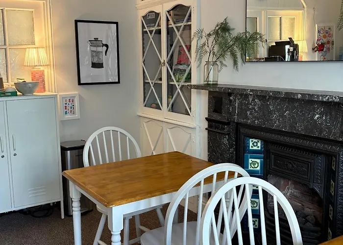 The Dozy Deer (adults Only) Windermere