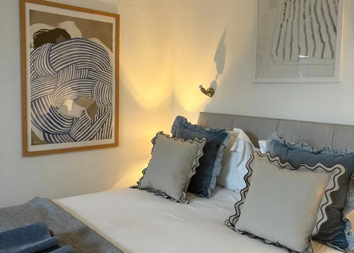 The Dozy Deer (adults Only) 3*