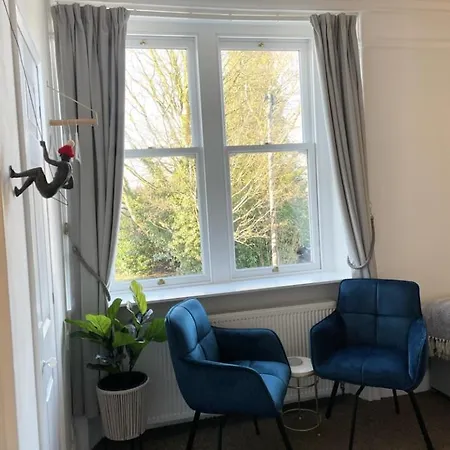 The Dozy Deer (adults Only) 3* Windermere